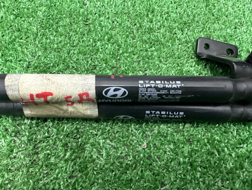 Амортизаторы двери багажника задние HYUNDAI TUCSON JM G6BA