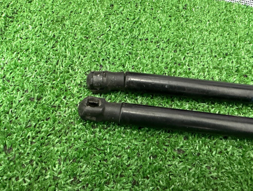 Амортизаторы двери багажника задние ASTRA 2008 H GTC Z18XER