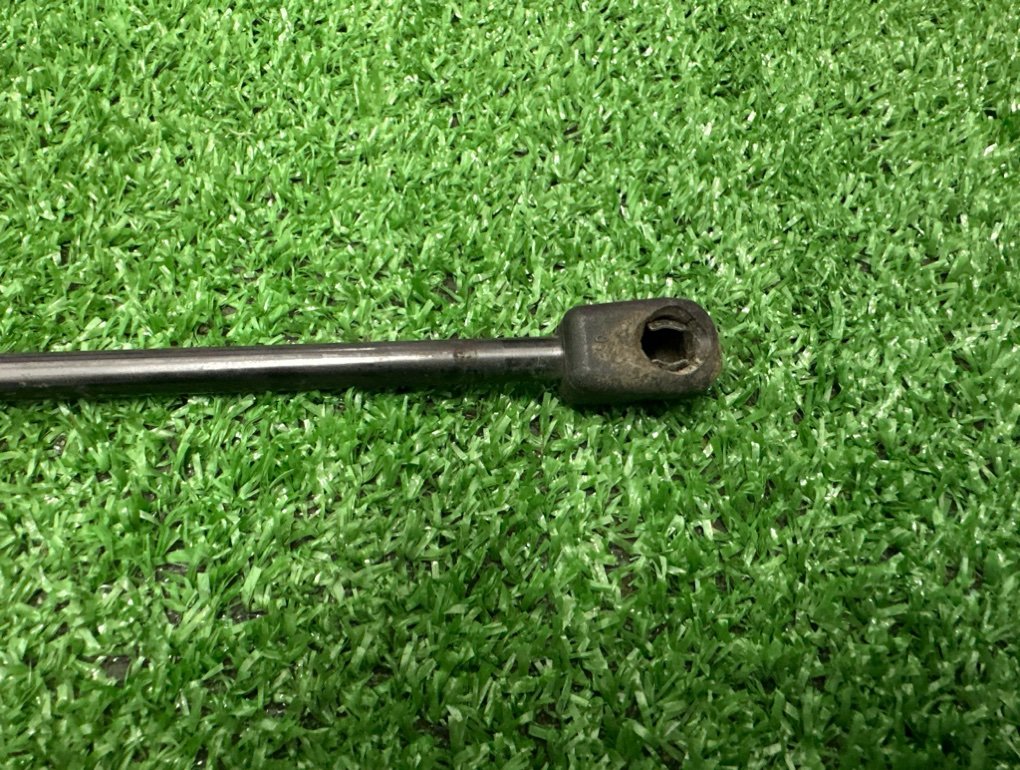 Амортизаторы двери багажника задние ASTRA 2008 H GTC Z18XER Амортизаторы двери багажника задние ASTRA 2008 H GTC Z18XER