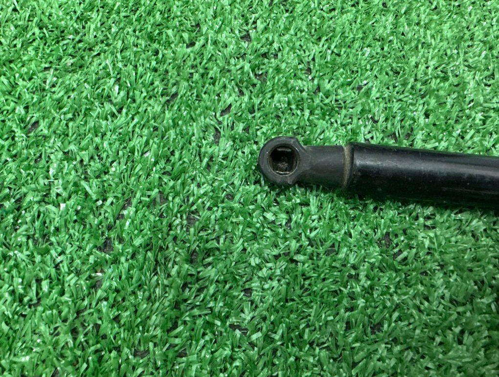 Амортизаторы двери багажника задние NOTE 2007 E11 CR14DE