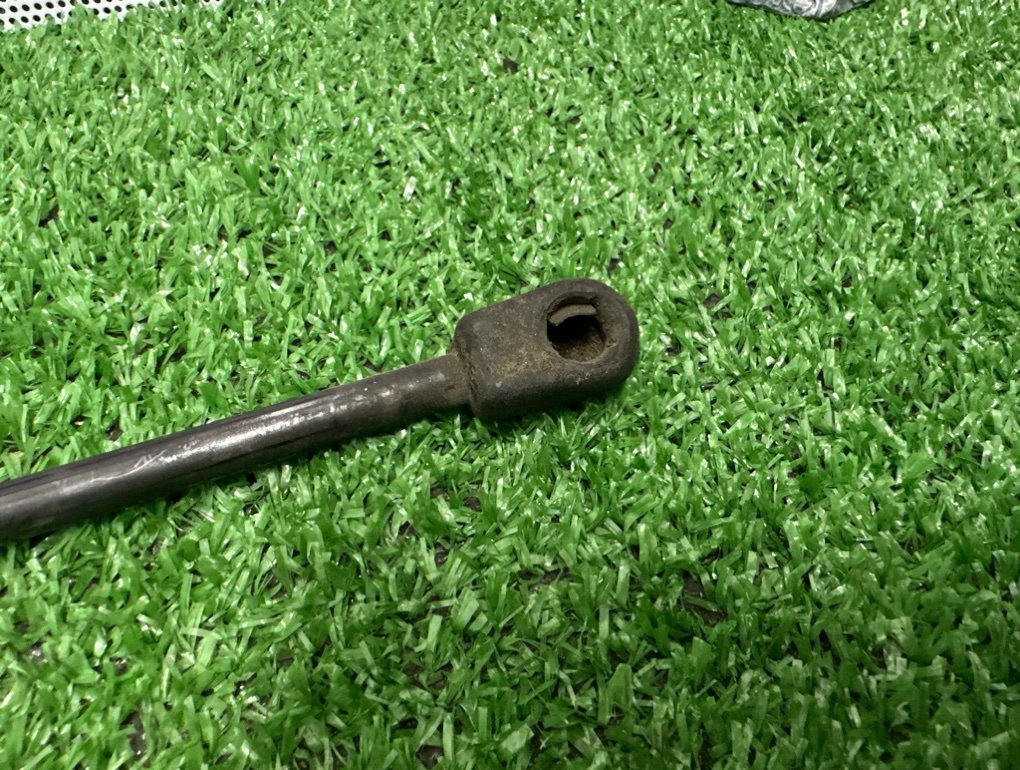 Амортизатор капота ASTRA 2008 H GTC Z18XER Амортизатор капота ASTRA 2008 H GTC Z18XER