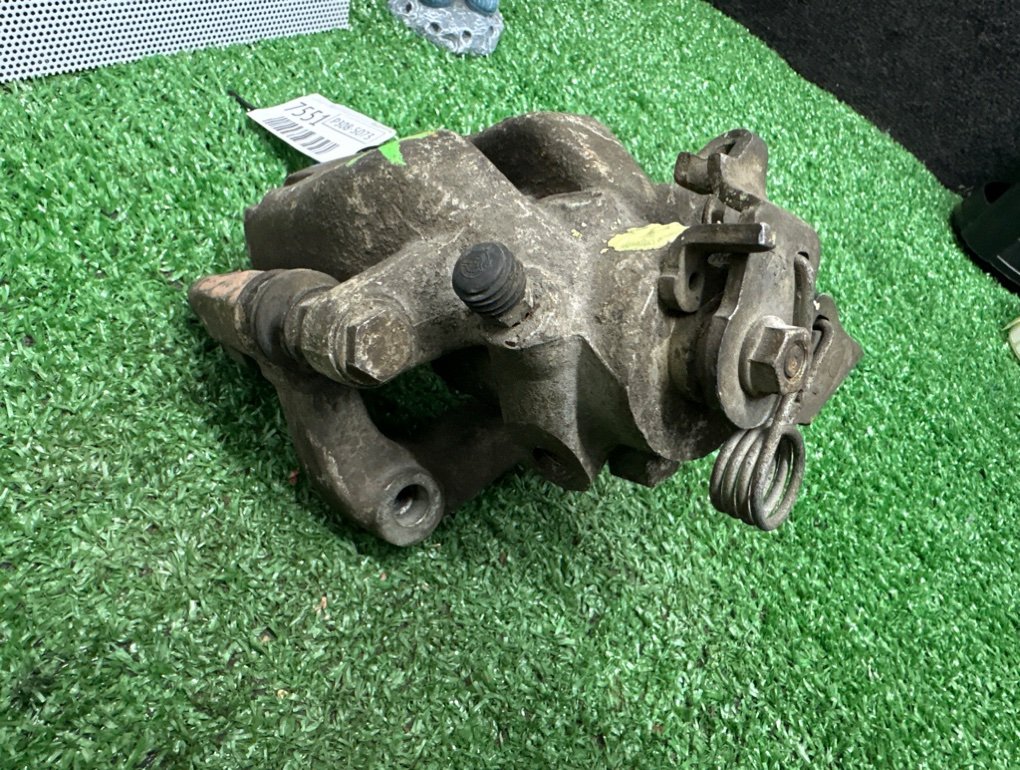 Суппорт тормозной задний правый 308 2008 SW EP6