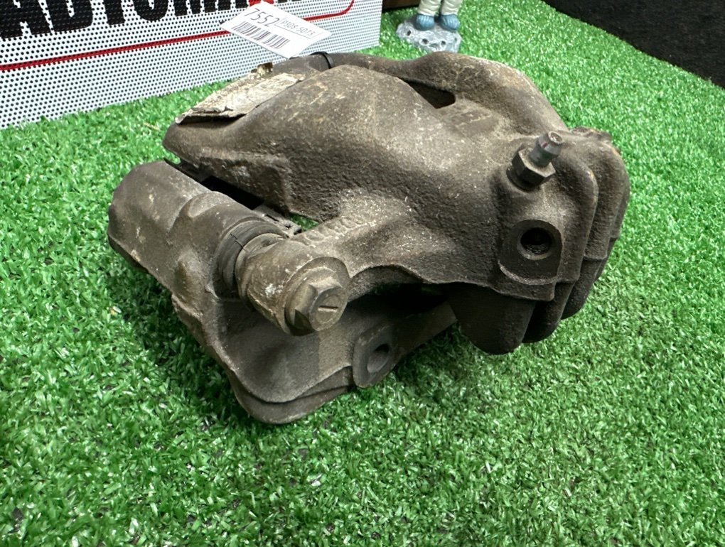 Суппорт тормозной передний правый 308 2008 SW EP6