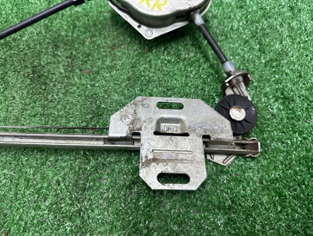 Стеклоподъемник задний правый Приора 2014 2 21126 Стеклоподъемник задний правый Приора 2014 2 21126