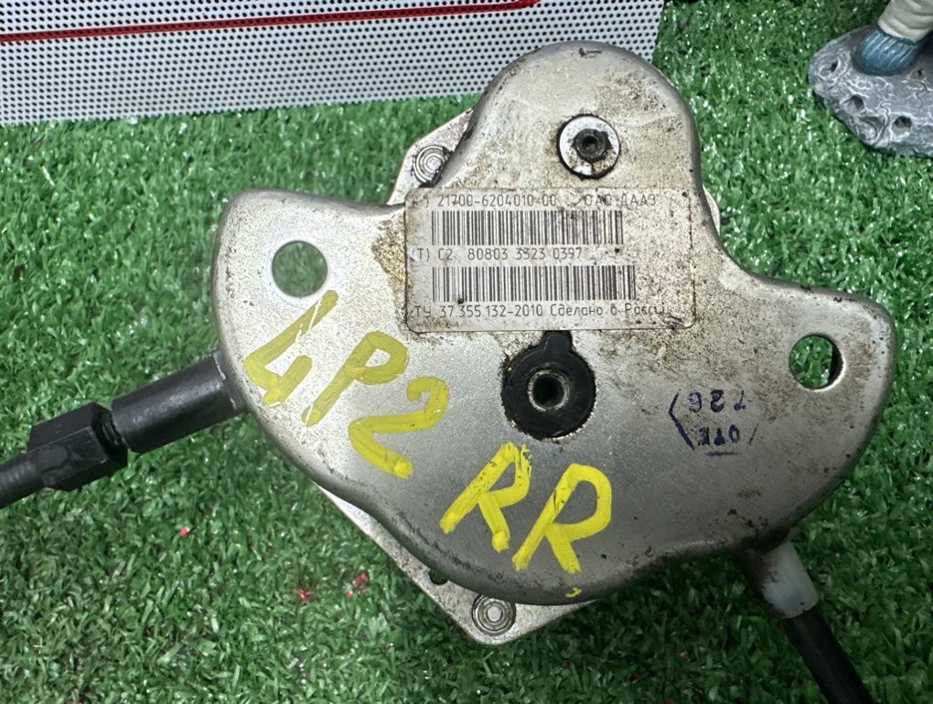 Стеклоподъемник задний правый Приора 2014 2 21126 Стеклоподъемник задний правый Приора 2014 2 21126