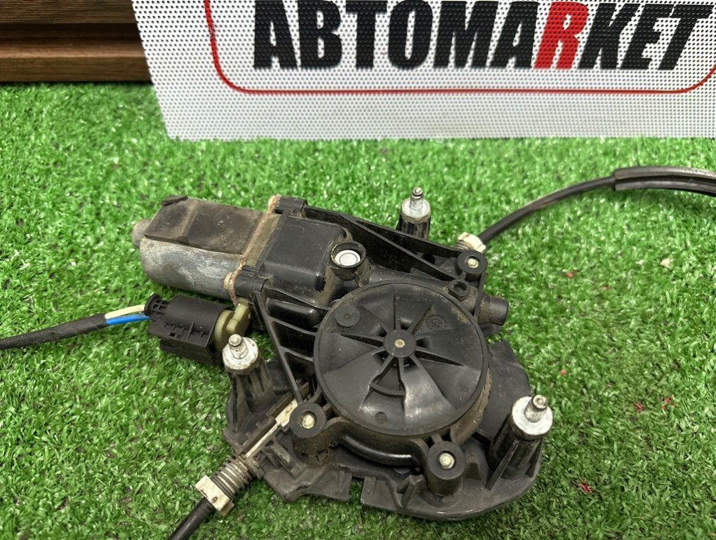 Стеклоподъемник передний правый Приора 2014 2 21126