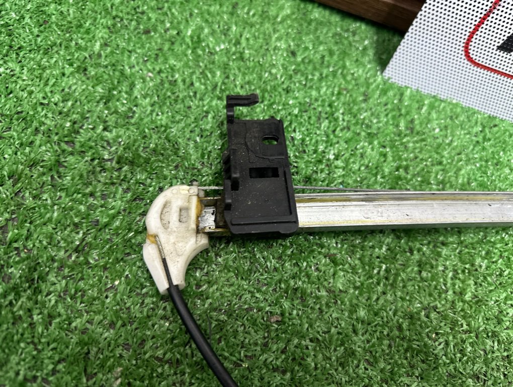 Стеклоподъемник задний MAZDA ATENZA GY3W