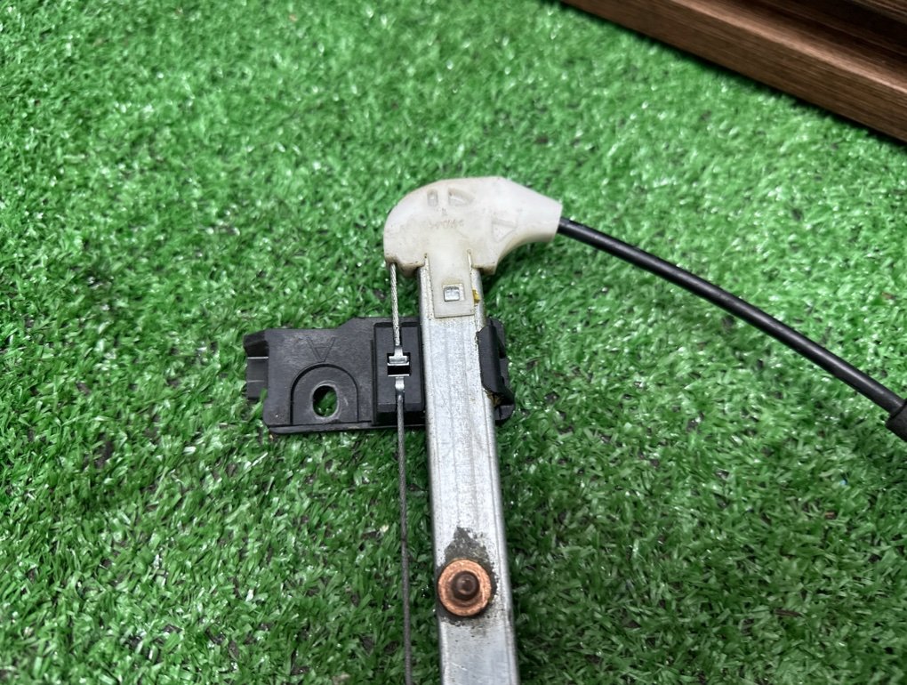 Стеклоподъемник задний ATENZA GY3W