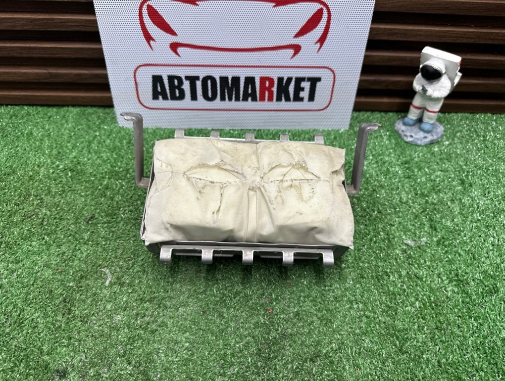 Подушка безопасности левая TOYOTA SIENTA 2004 NCP81 1NZ Б/У