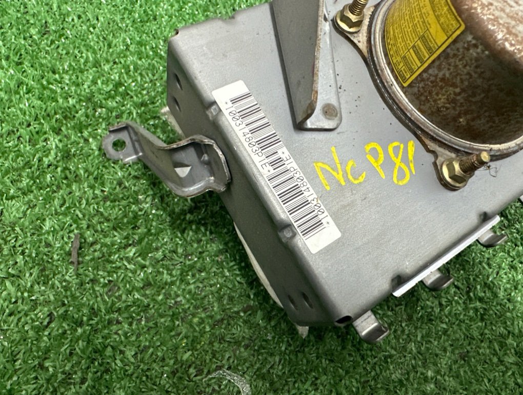 Подушка безопасности левая SIENTA 2004 NCP81 1NZ