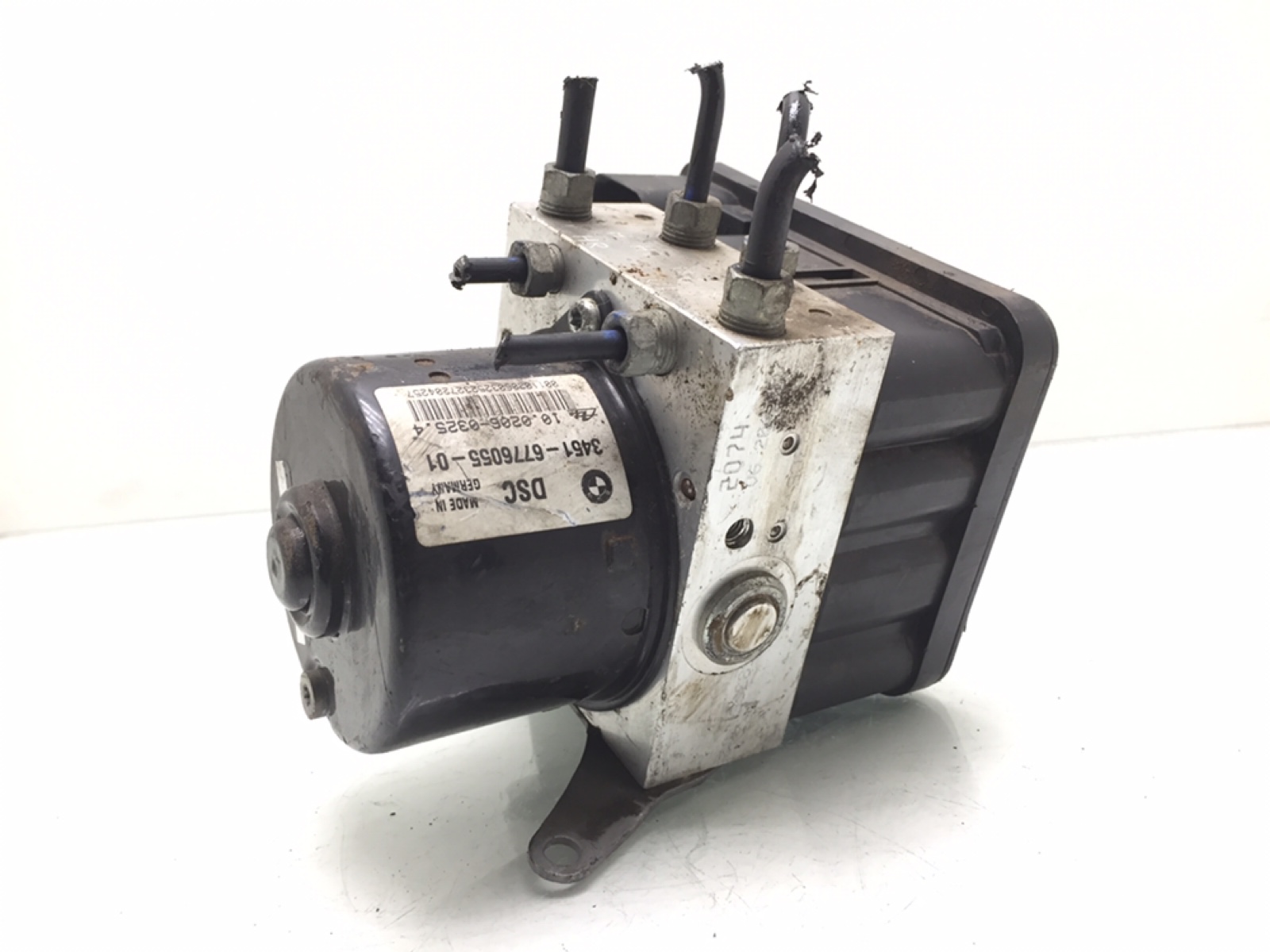 Блок ABS для BMW 3 E90/E91/E92/E93, 2005 г. 2.0 i бензин б/у