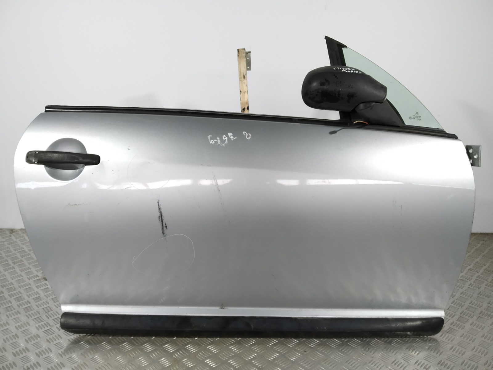 Дверь передняя правая для Citroen C3, 2004 г. 1.6 i бензин б/у