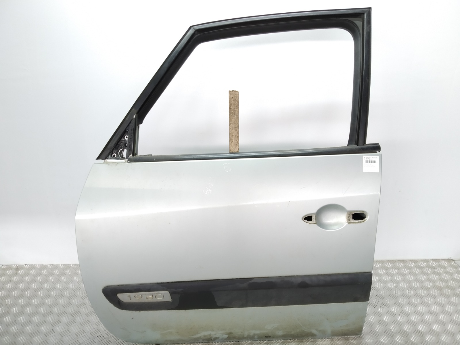 Дверь передняя левая для Renault Espace, 2004 г. 1.9 DCi дизель б/у