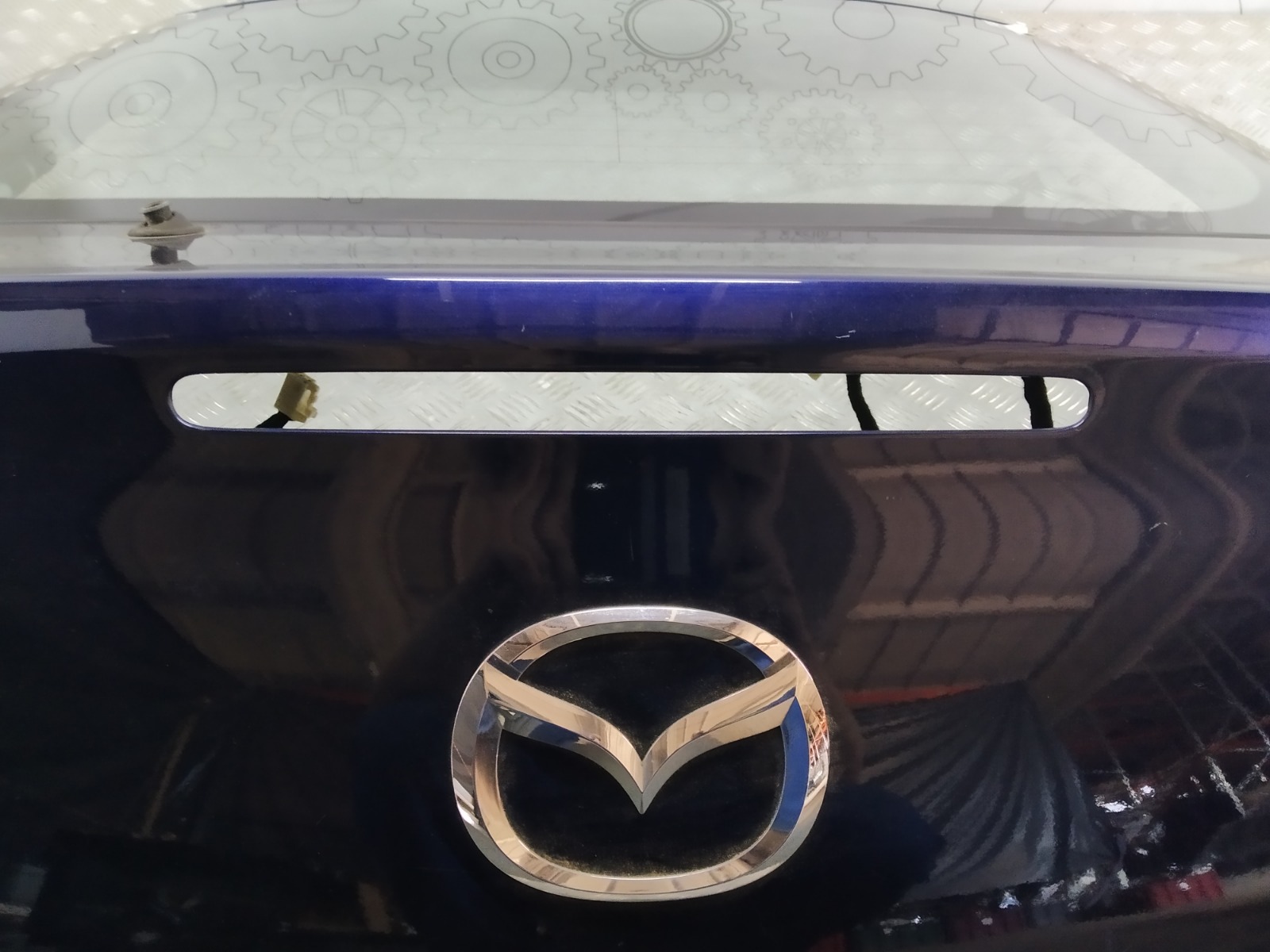 Крышка багажника для Mazda 6, 2010 г. 2.2 CDTi дизель б/у — фото 5
