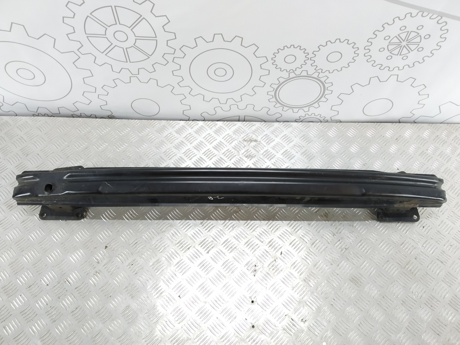 Усилитель бампера заднего для Volkswagen Passat, 2007 г. 1.9 TDi дизель б/у