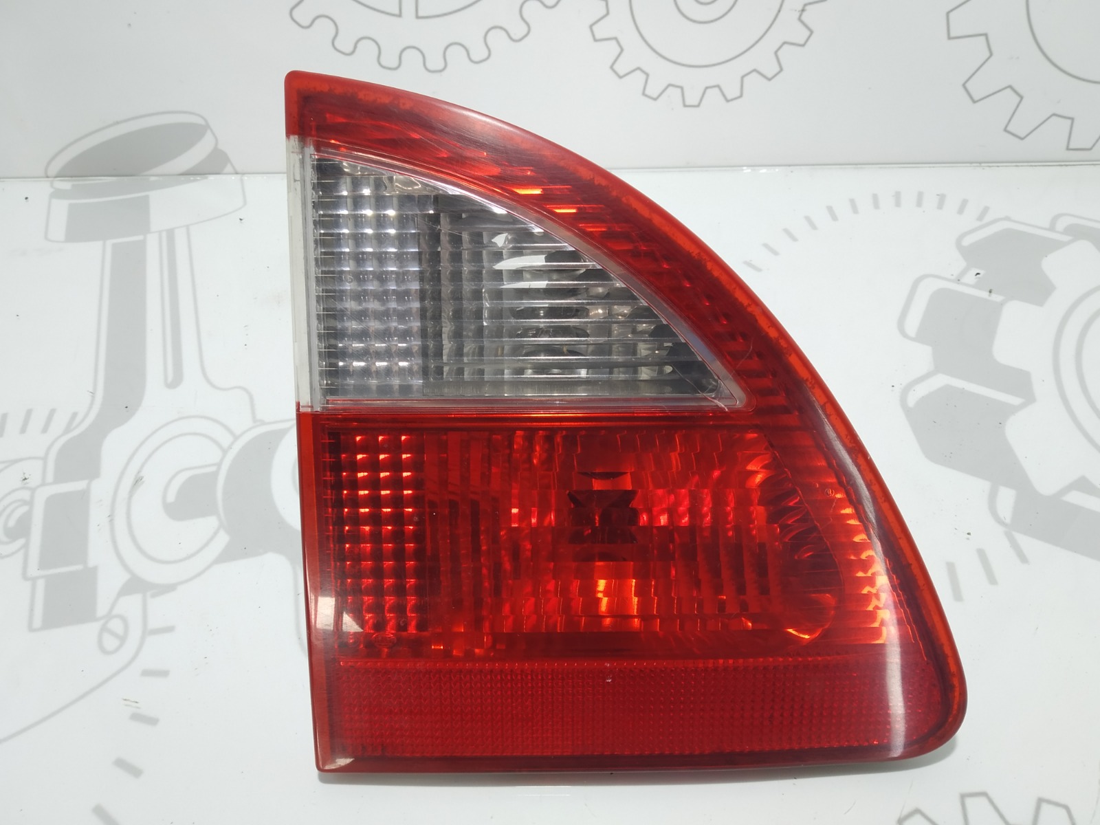 Фонарь крышки багажника левый для Ford Galaxy, 2005 г. 1.9 TDi дизель б/у