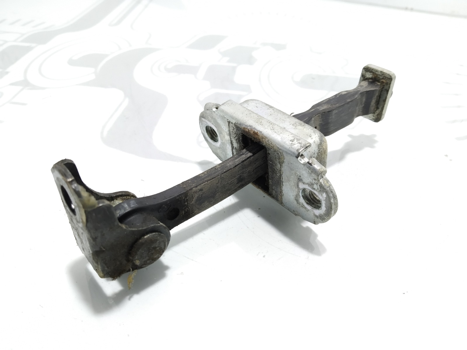 Ограничитель открывания двери для Nissan Qashqai, 2007 г. 1.5 DCi дизель б/у