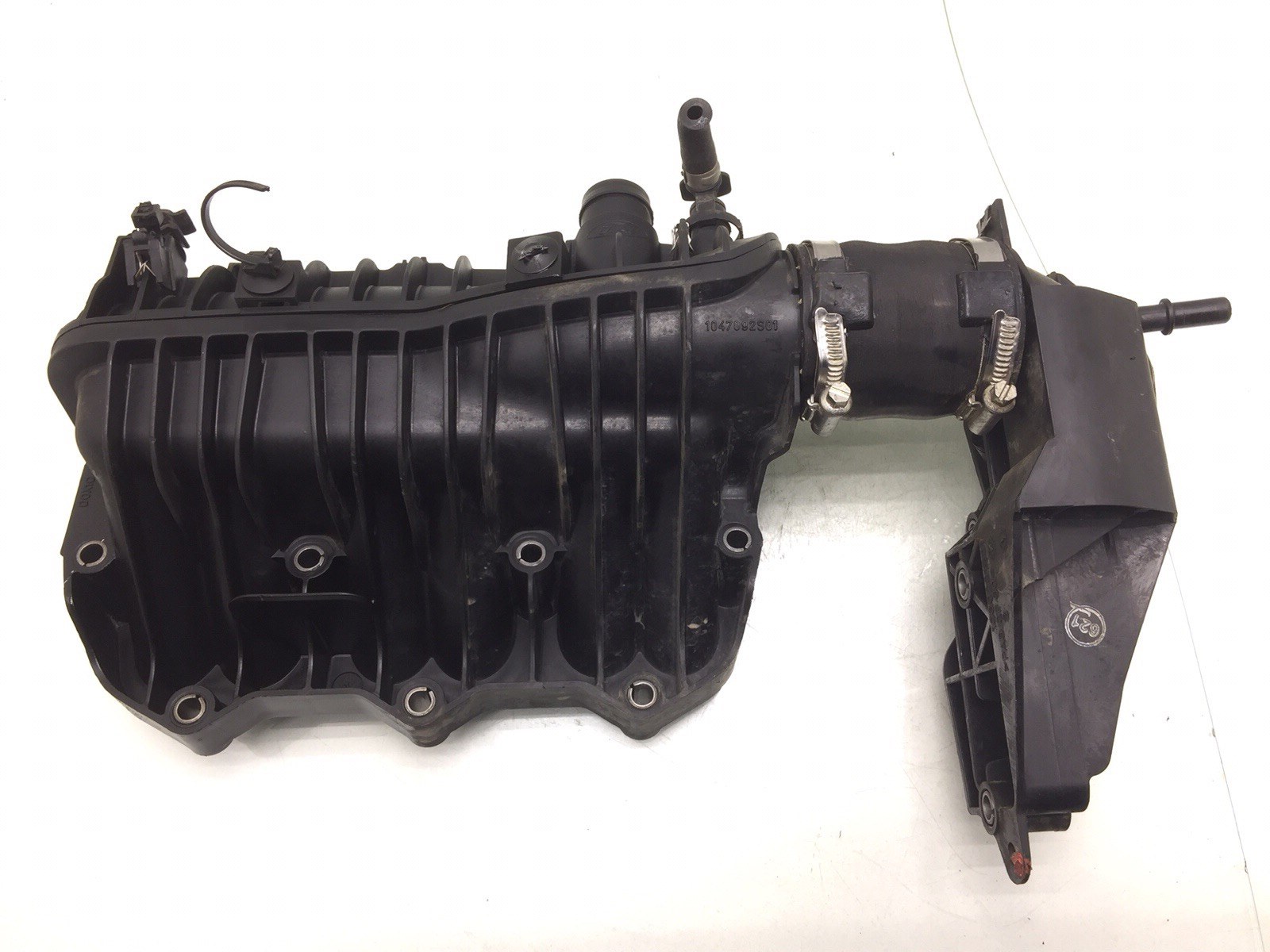 Коллектор впускной для Ford Focus, 2013 г. 1.0 i бензин б/у