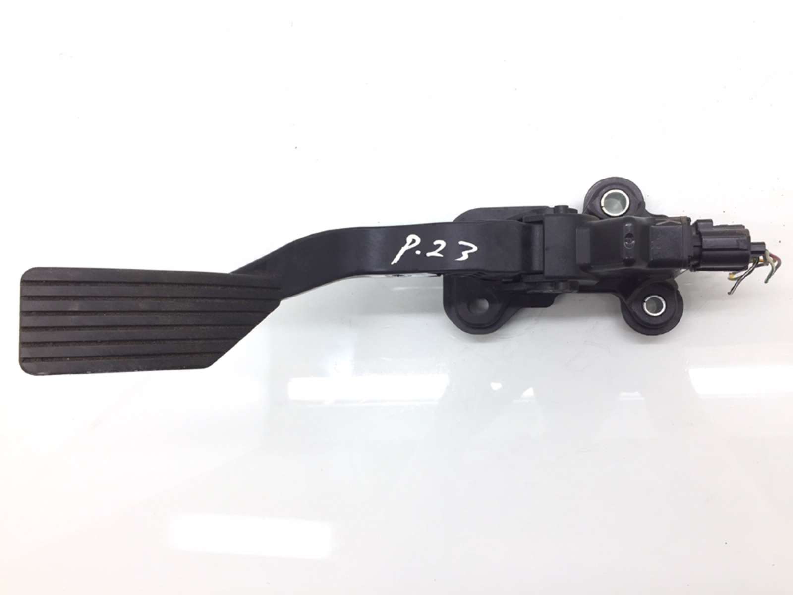 Педаль газа для Peugeot 4007, 2008 г. 2.2 HDi дизель б/у — фото 3
