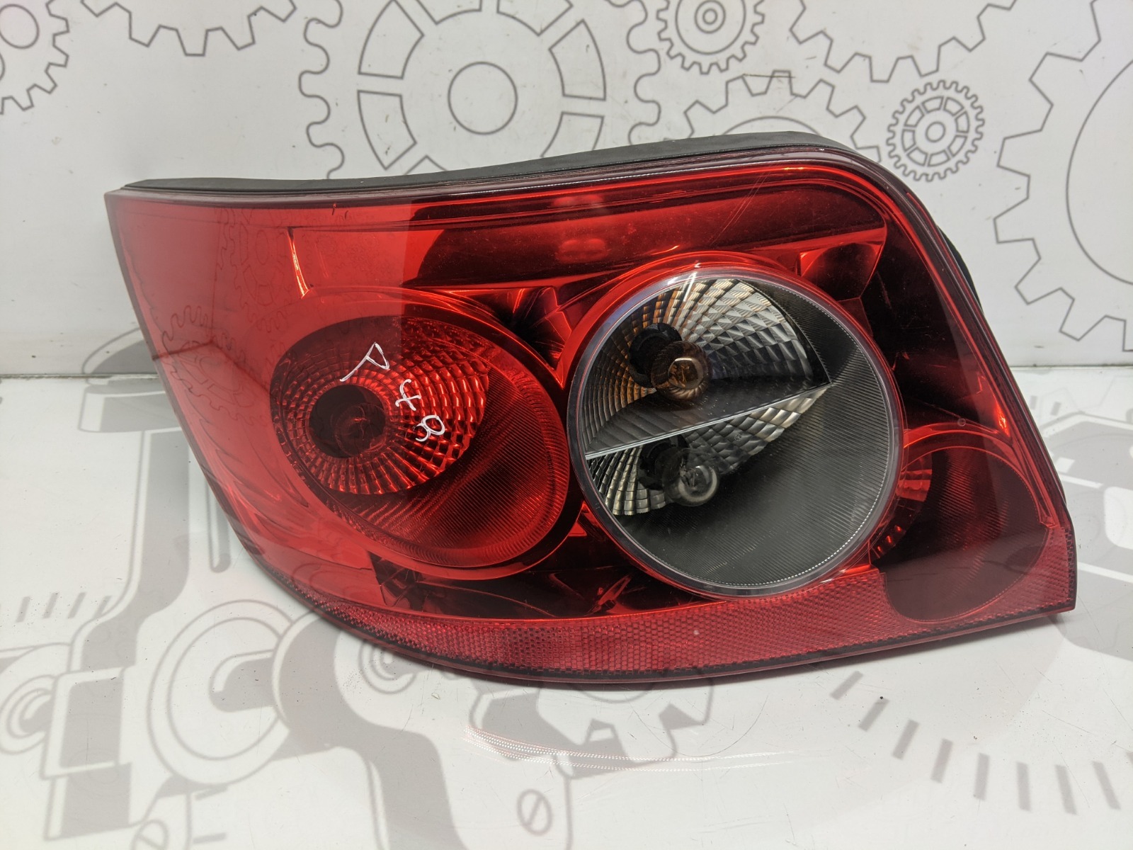 Фонарь задний левый для Renault Megane, 2008 г. 1.6 i бензин б/у