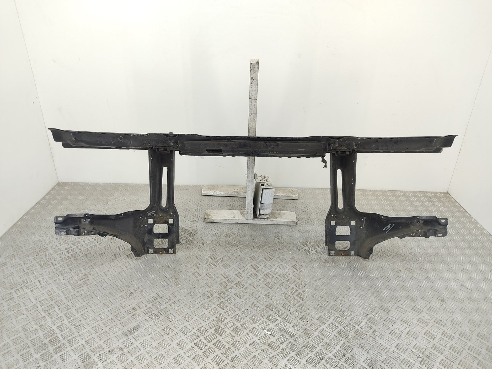 Панель передняя (телевизор) для Land Rover Range Rover, 2004 г. 3.0 TD дизель б/у — фото 2