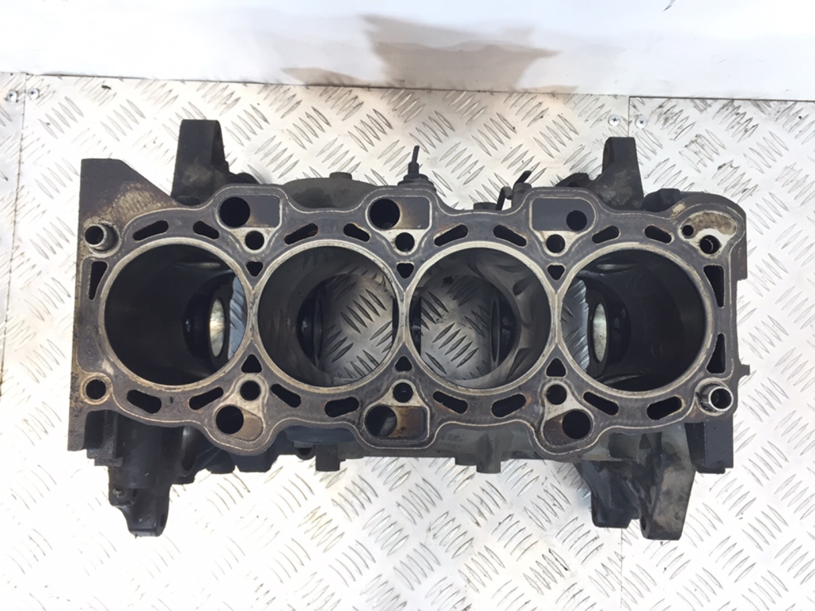 Блок цилиндров для Volvo V40, 2001 г. 1.8 i бензин б/у — фото 5