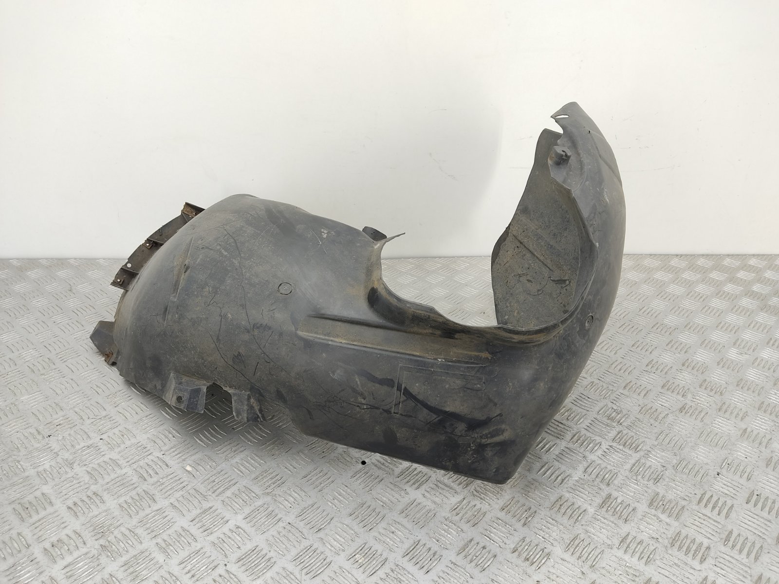 Защита арок передняя левая (подкрылок) для Ford Focus, 2005 г. 1.6 i бензин б/у