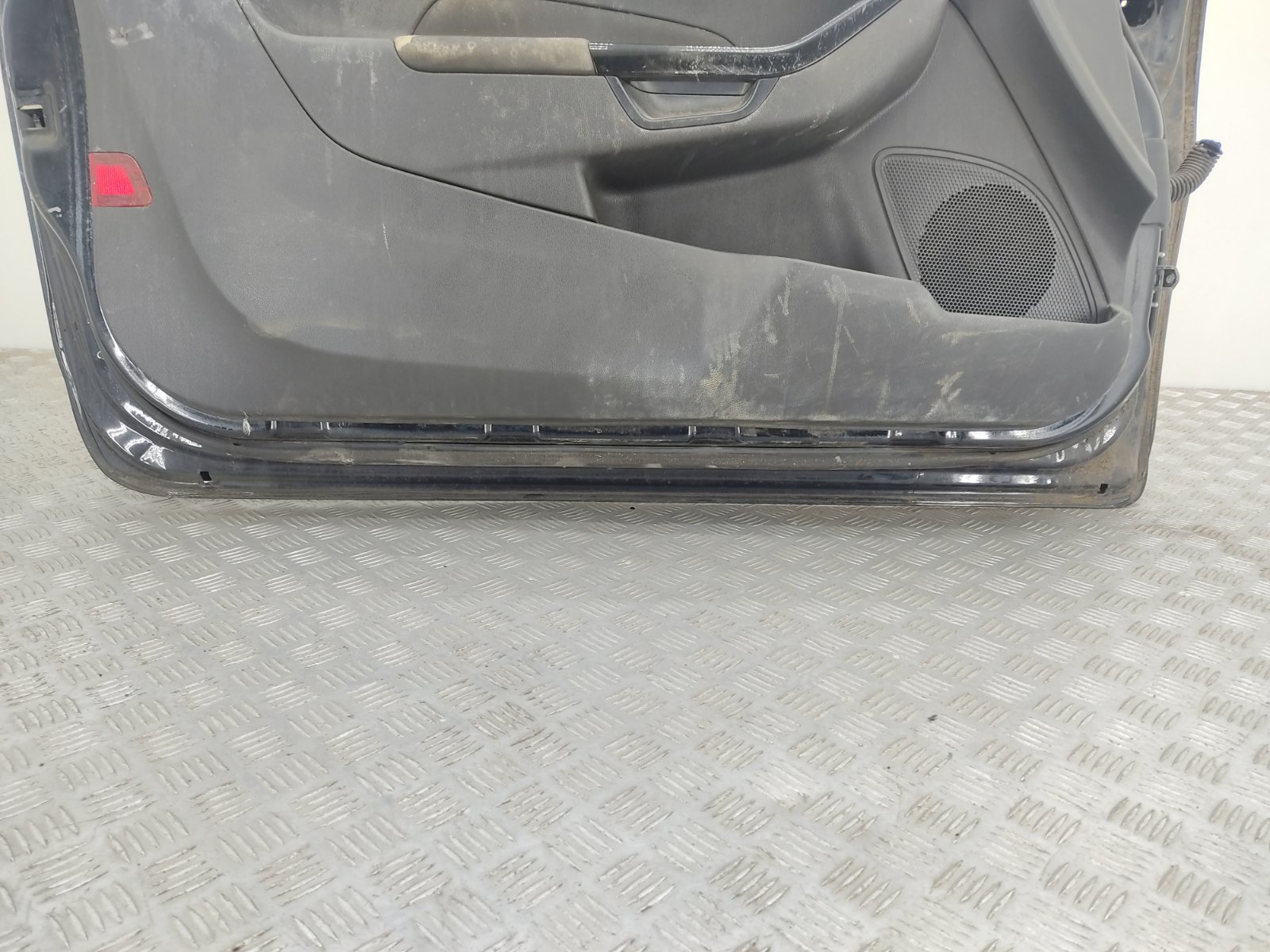 Дверь передняя левая для Ford Fiesta, 2014 г. 1.0 i бензин б/у — фото 3