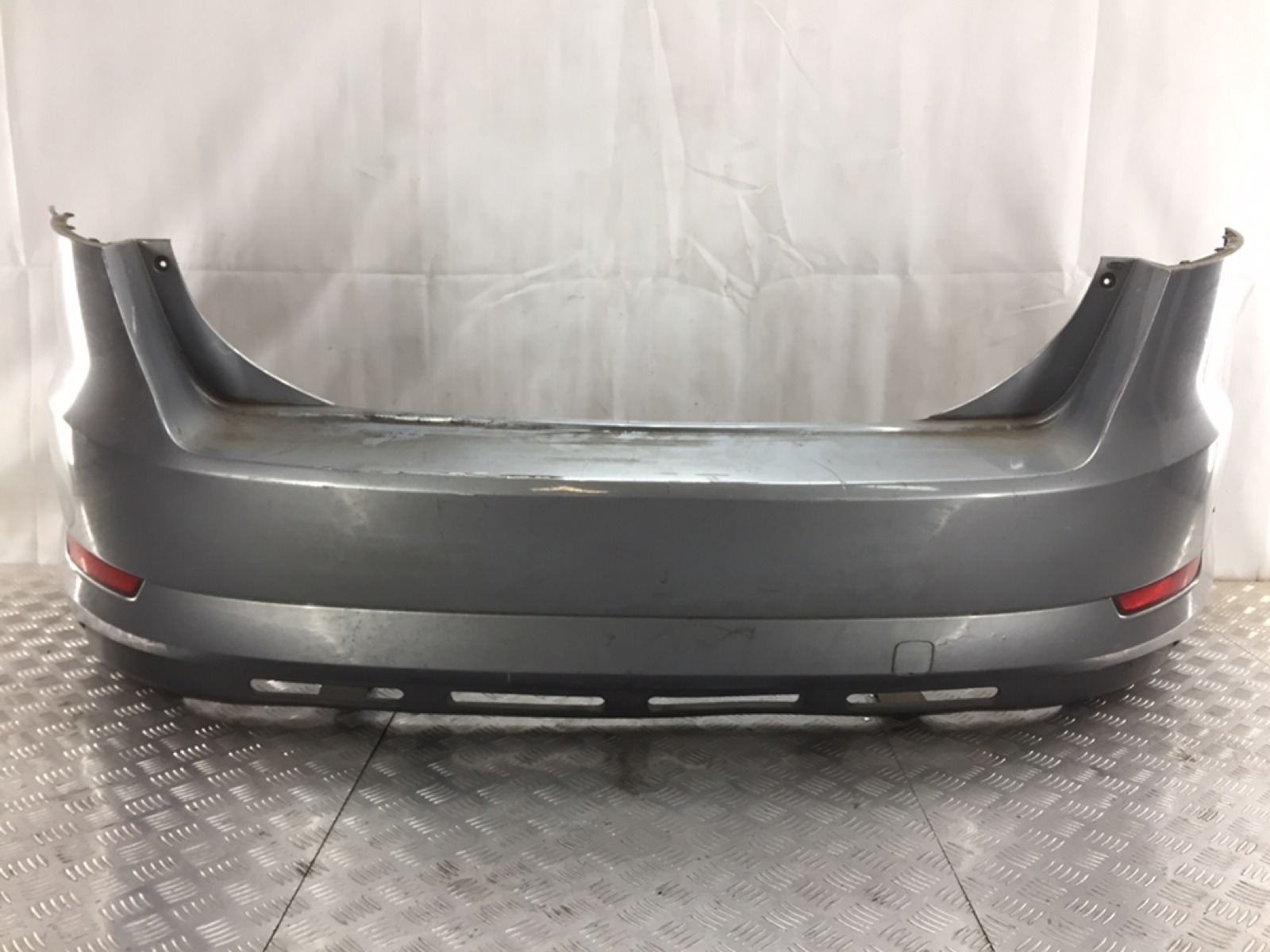 Бампер задний для Ford Mondeo, 2010 г. 2.0 TDCi дизель б/у
