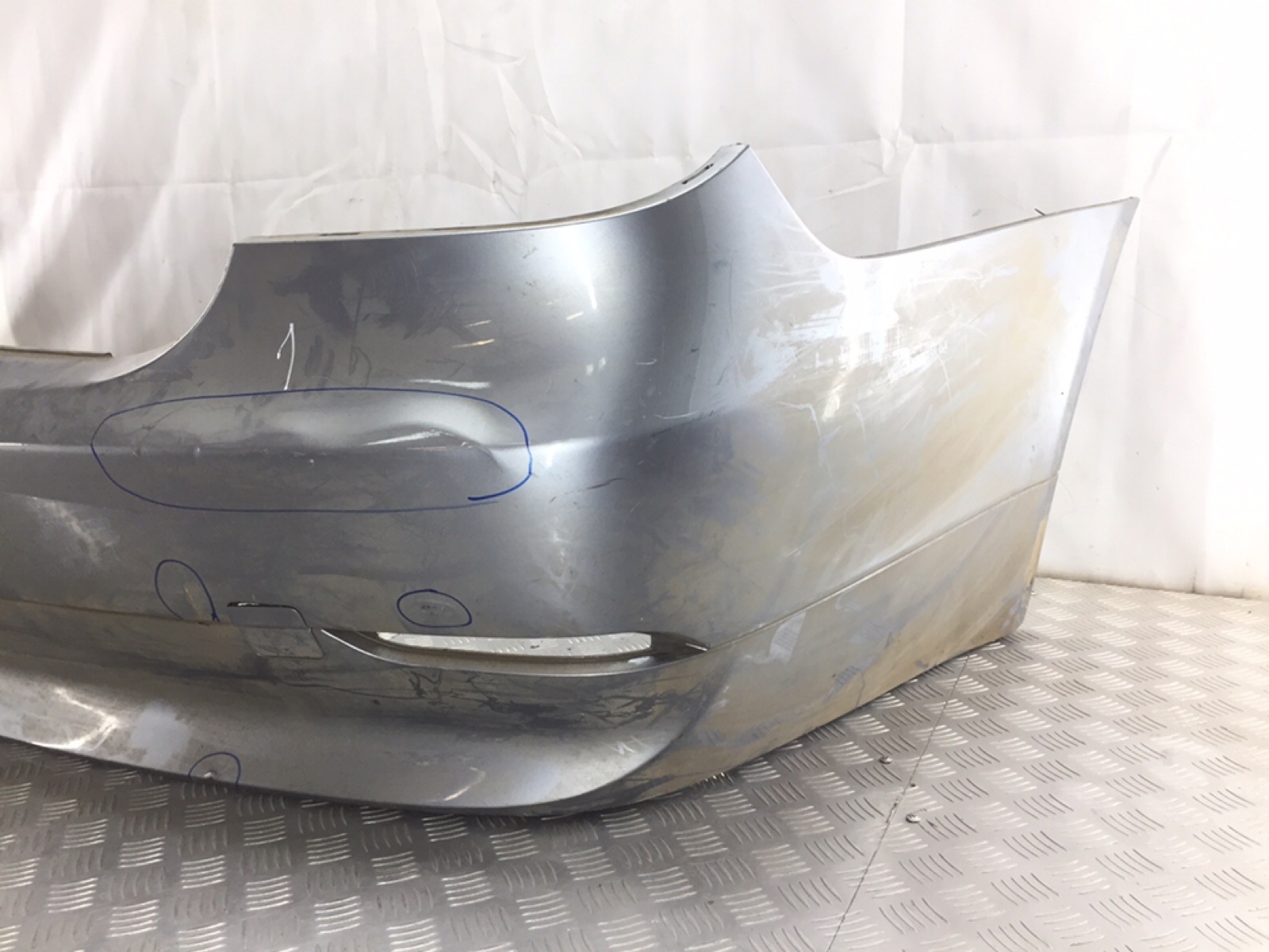 Бампер задний для BMW 5 E60/E61, 2004 г. 2.2 i бензин б/у — фото 2