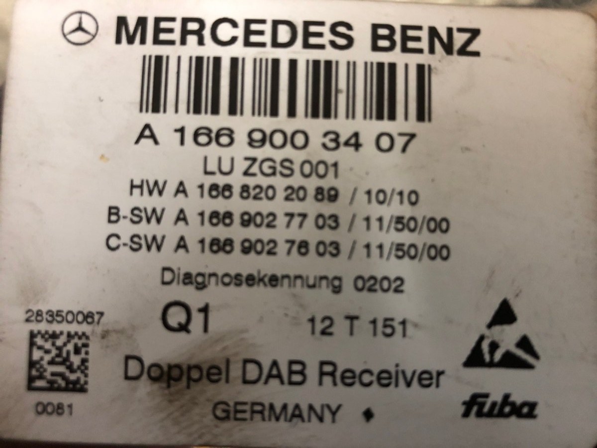 Блок управления магнитолой для Mercedes E W212, 2013 г. 2.2 CDi дизель б/у — фото 4