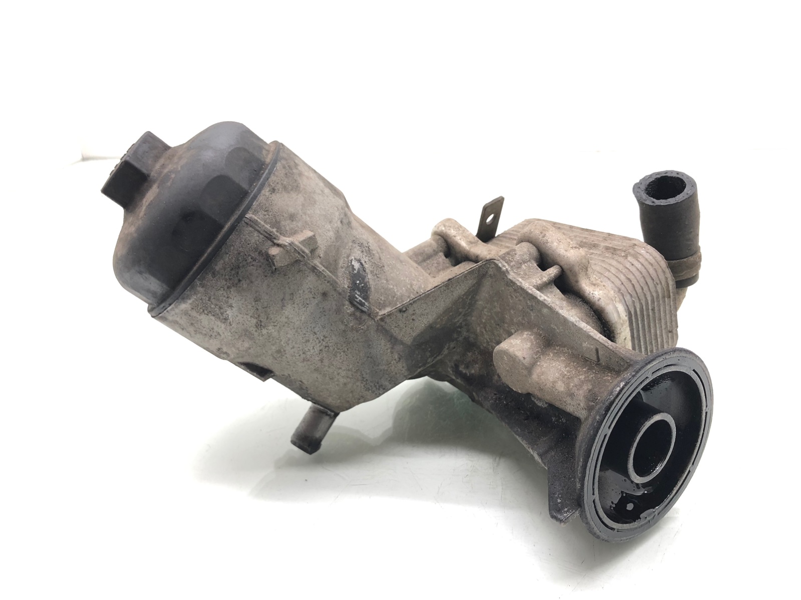 Корпус масляного фильтра для Opel Astra, 2003 г. 1.7 CDTi дизель б/у — фото 2