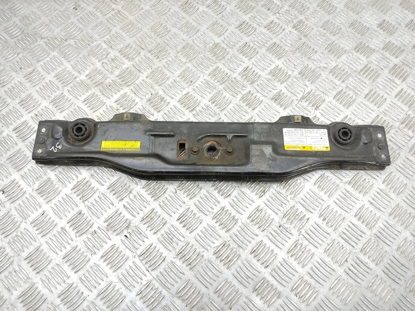 Планка под капот для Daewoo Nubira, 2004 г. 1.8 i бензин б/у