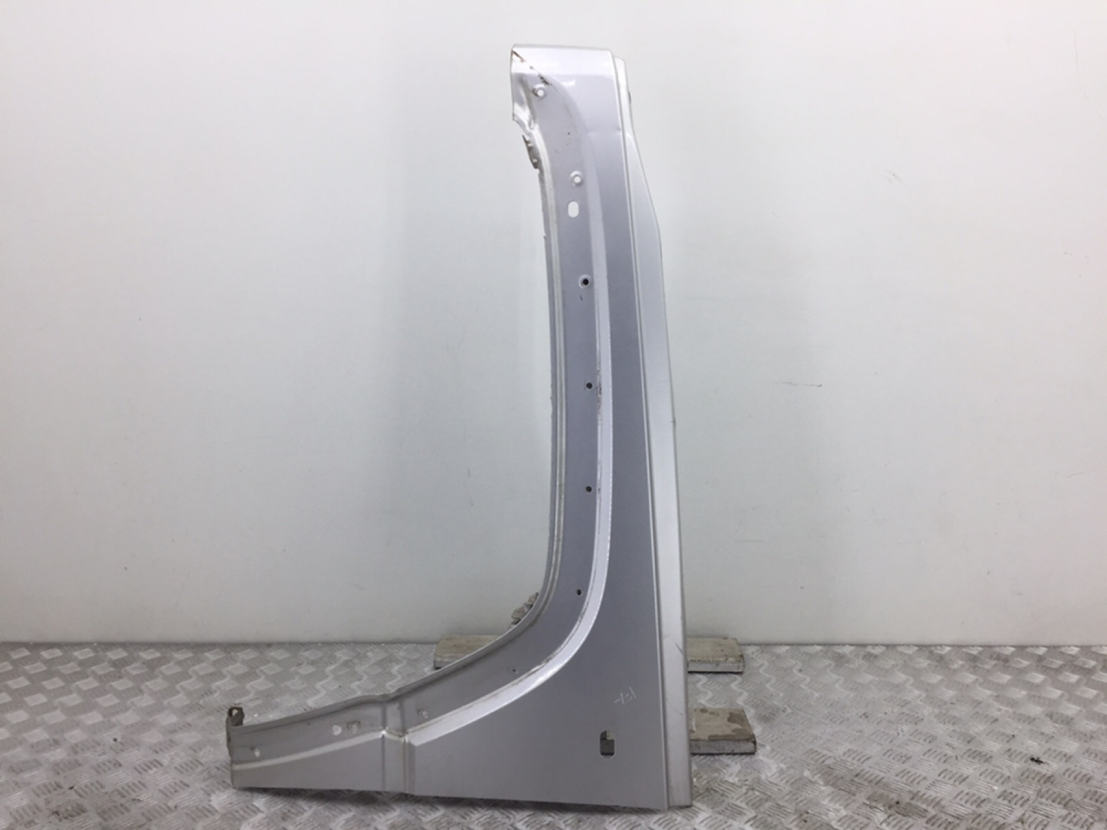 Крыло переднее левое для Jeep Cherokee, 2008 г. 2.8 CRD дизель б/у