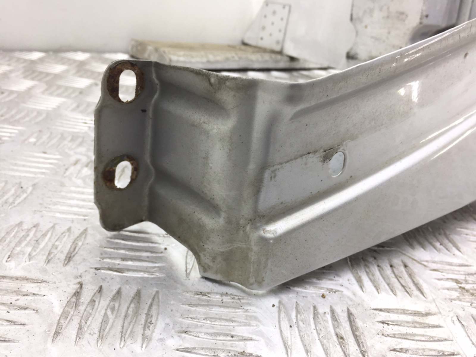 Крыло переднее левое для Jeep Cherokee, 2008 г. 2.8 CRD дизель б/у — фото 3