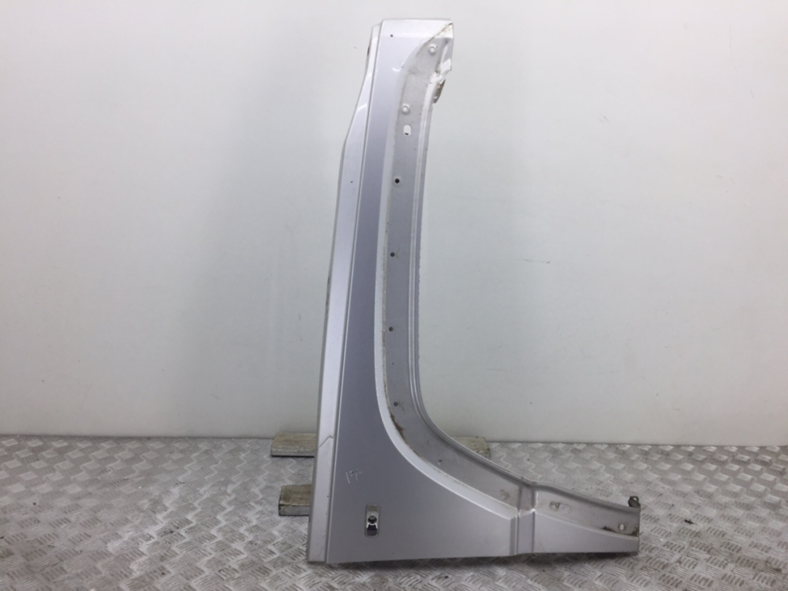 Крыло переднее правое для Jeep Cherokee, 2008 г. 2.8 CRD дизель б/у