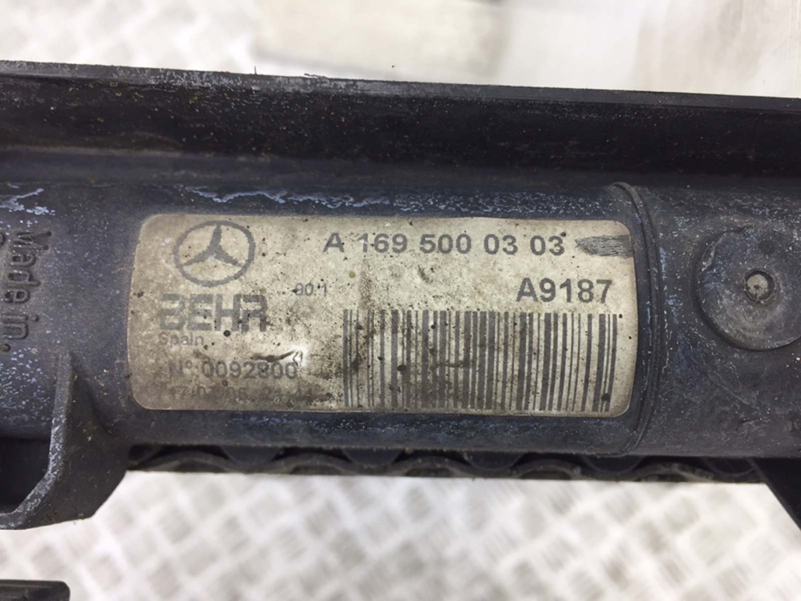 Радиатор (основной) для Mercedes A W169, 2006 г. 1.5 i бензин б/у — фото 3