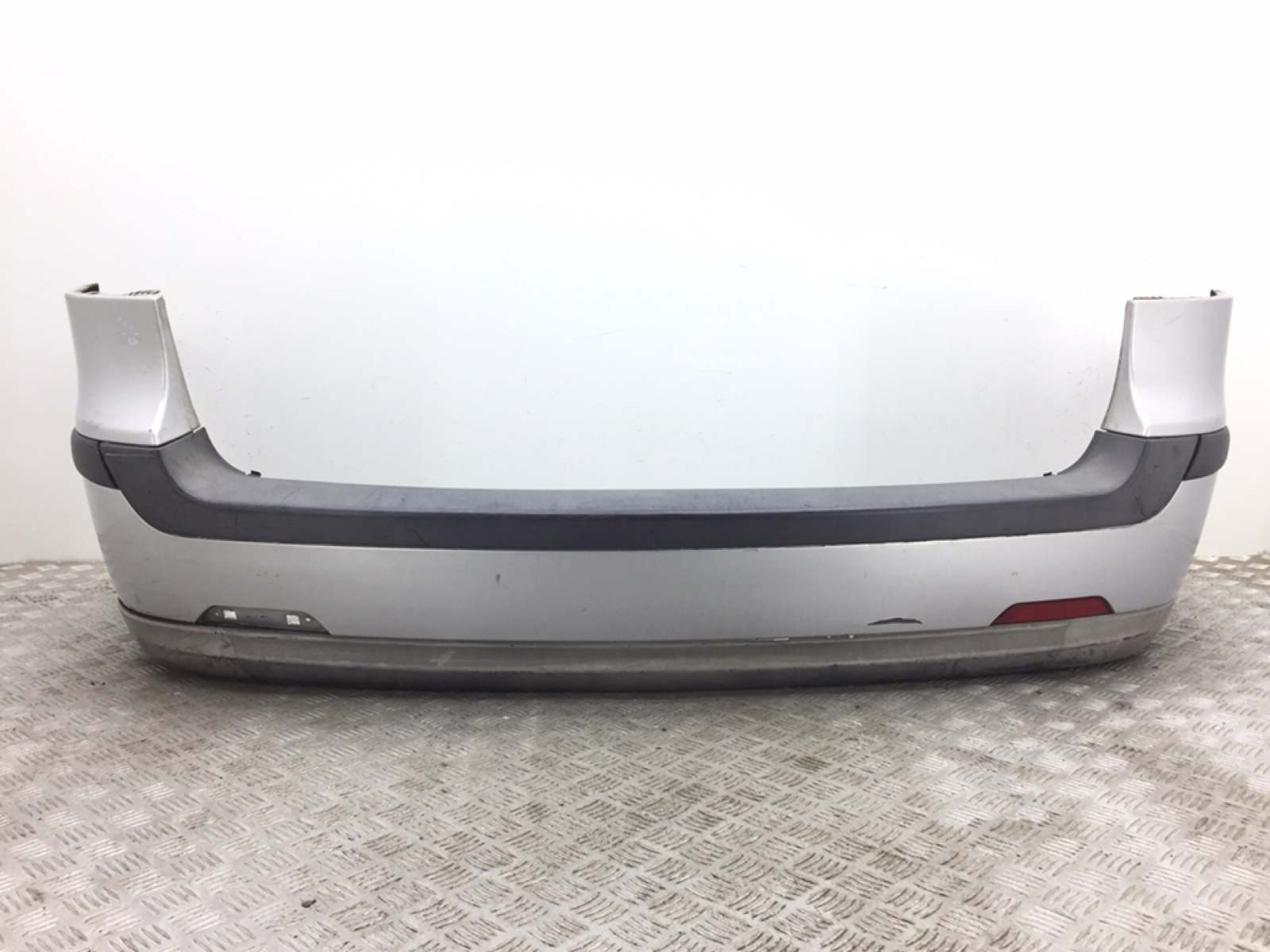 Бампер задний для Saab 9-3, 2006 г. 1.9 TiD дизель б/у