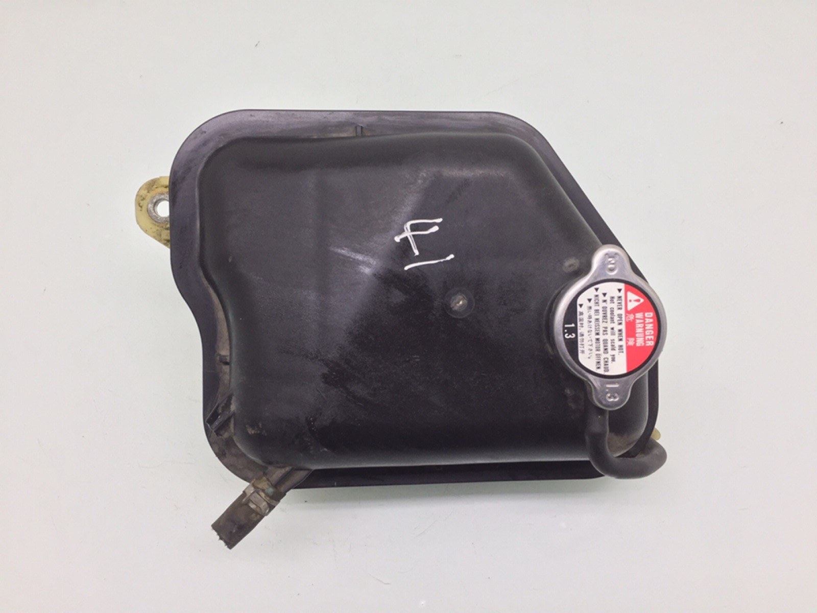 Бачок расширительный для Honda FR-V, 2006 г. 2.2 CTDi дизель б/у