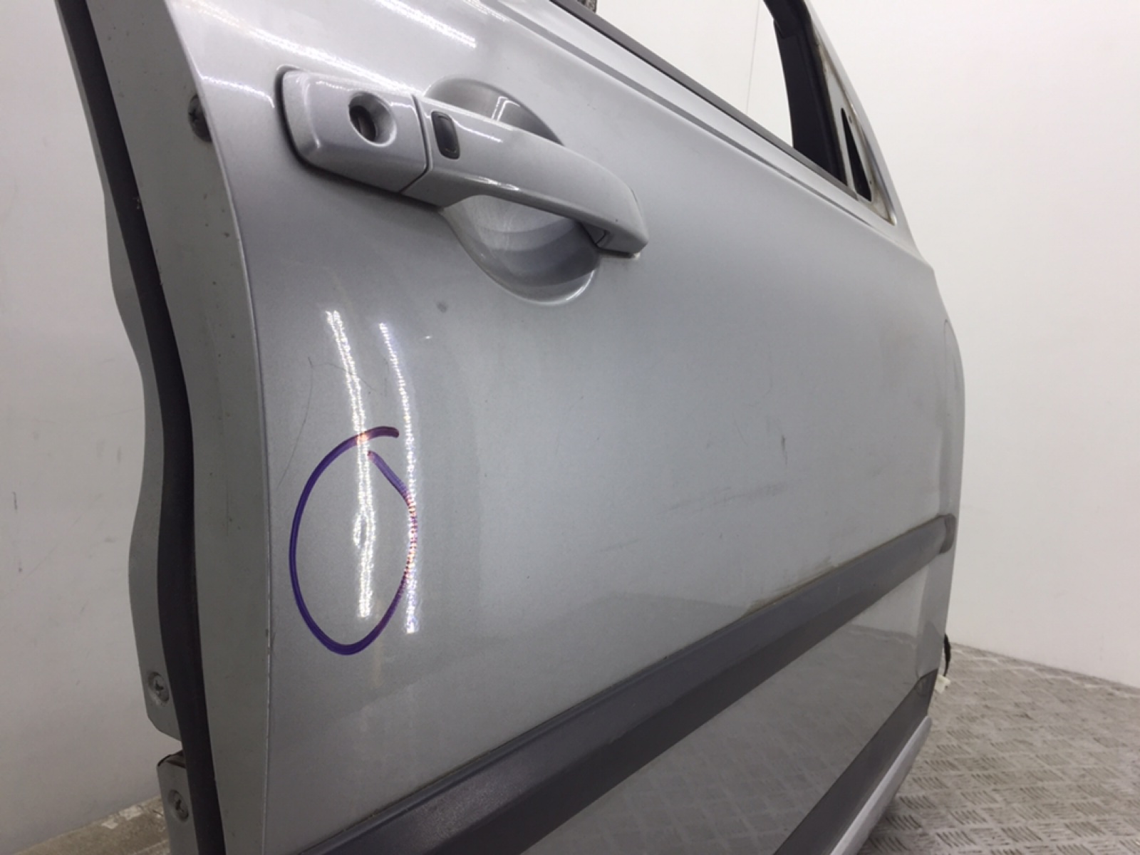 Дверь передняя правая для Nissan Qashqai, 2007 г. 2.0 DCi дизель б/у — фото 2