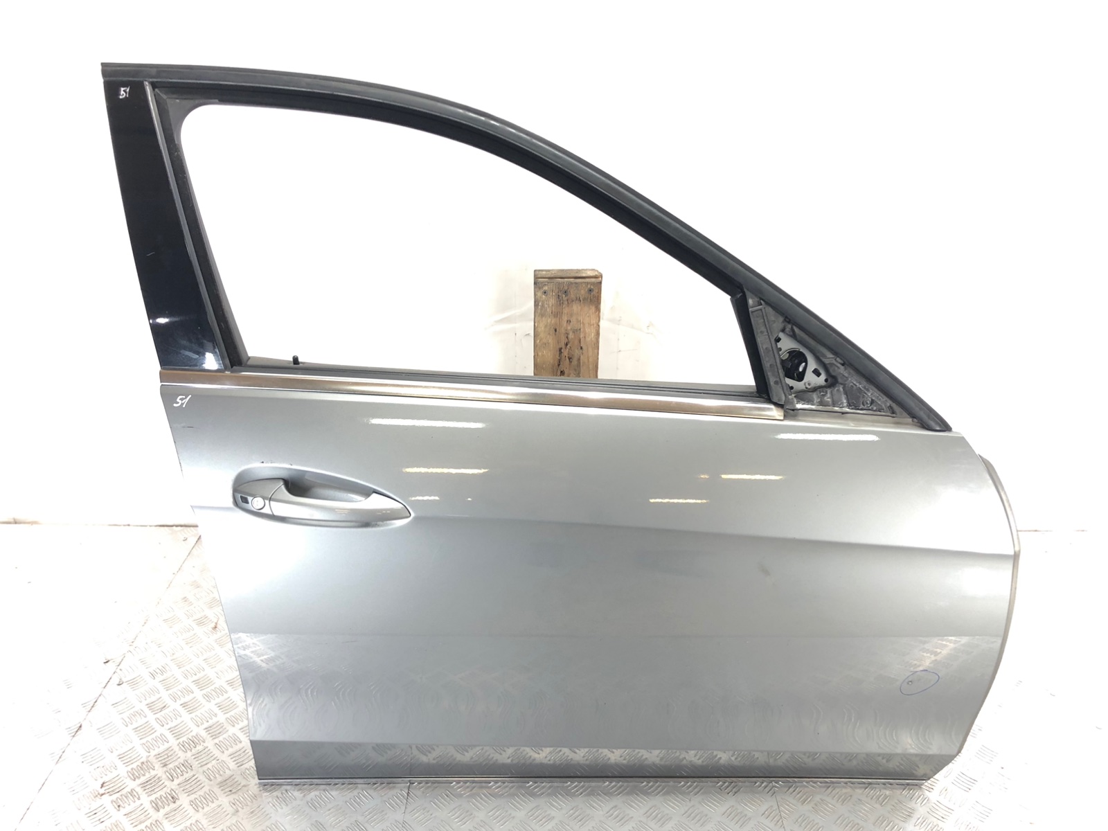 Дверь передняя правая для Mercedes E W212, 2013 г. 2.2 CDi дизель б/у