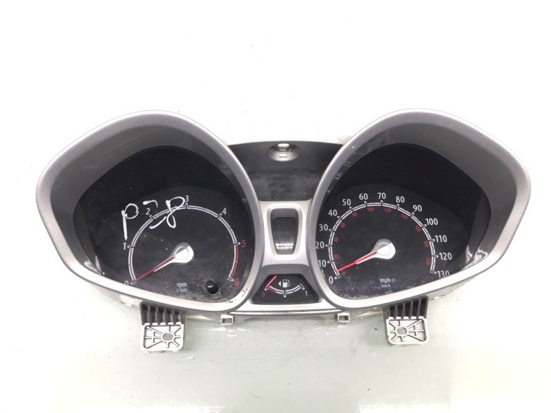Щиток приборов (приборная панель) для Ford Fiesta, 2009 г. 1.4 TDCi дизель б/у