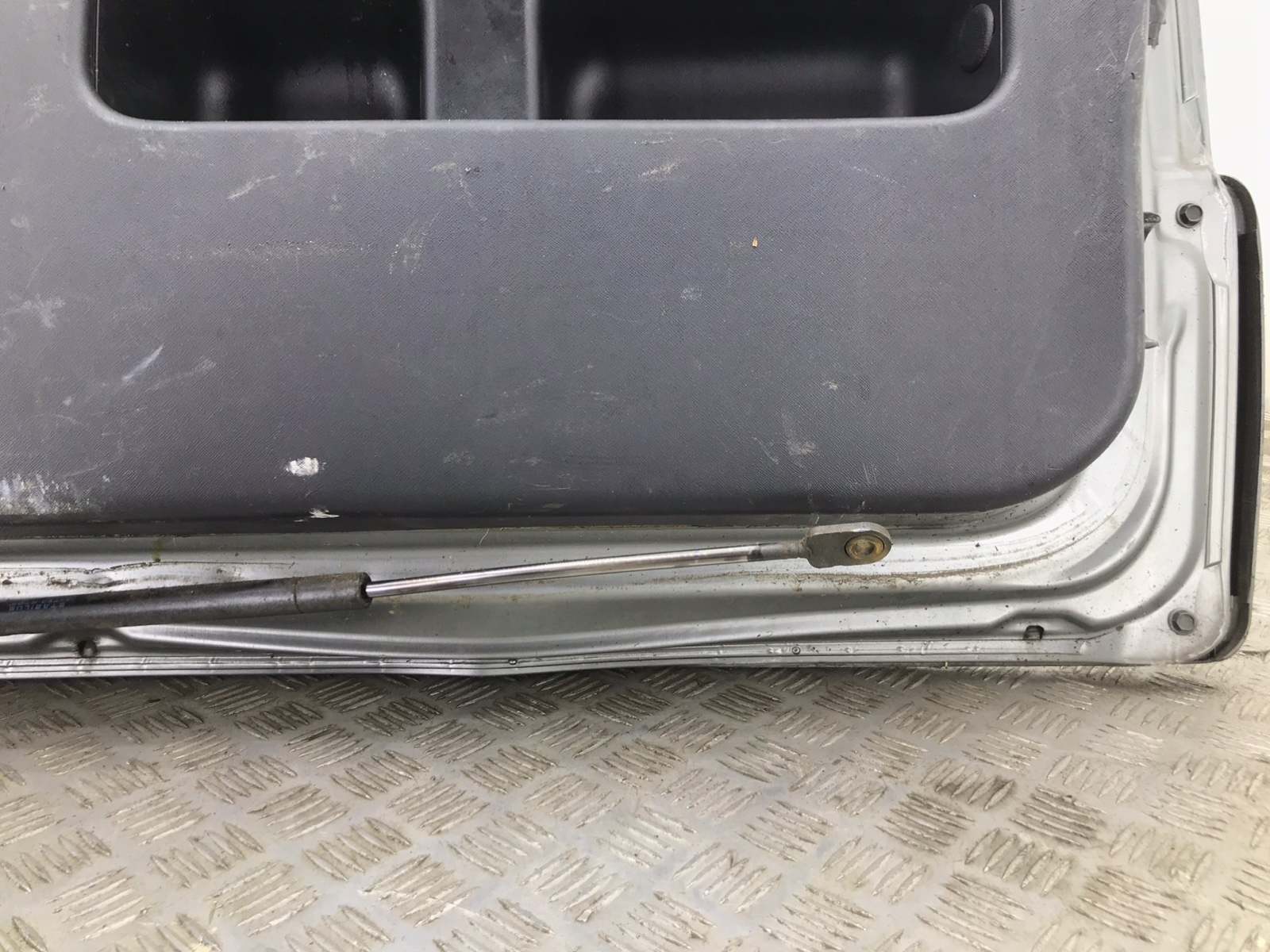 Крышка багажника для Honda CR-V, 2006 г. 2.2 CTDi дизель б/у — фото 4