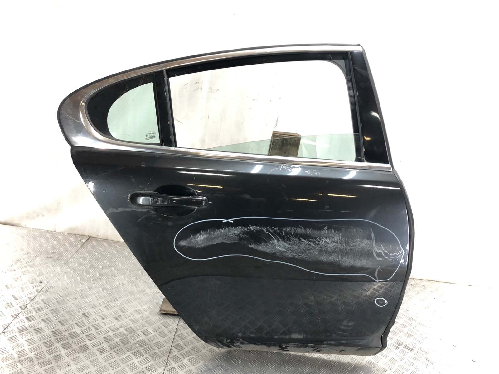 Дверь задняя правая для Jaguar XF, 2010 г. 3.0 TD дизель б/у