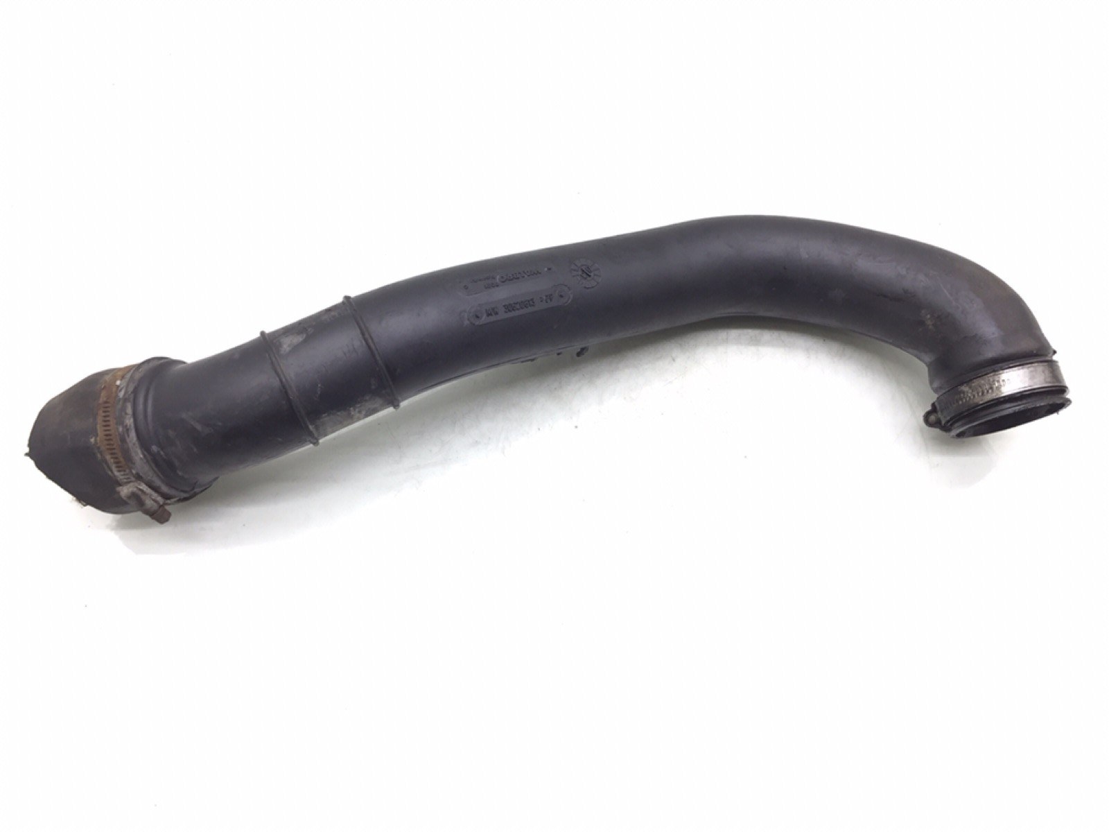Патрубок интеркулера для Mitsubishi Carisma, 2003 г. 1.9 DiD дизель б/у