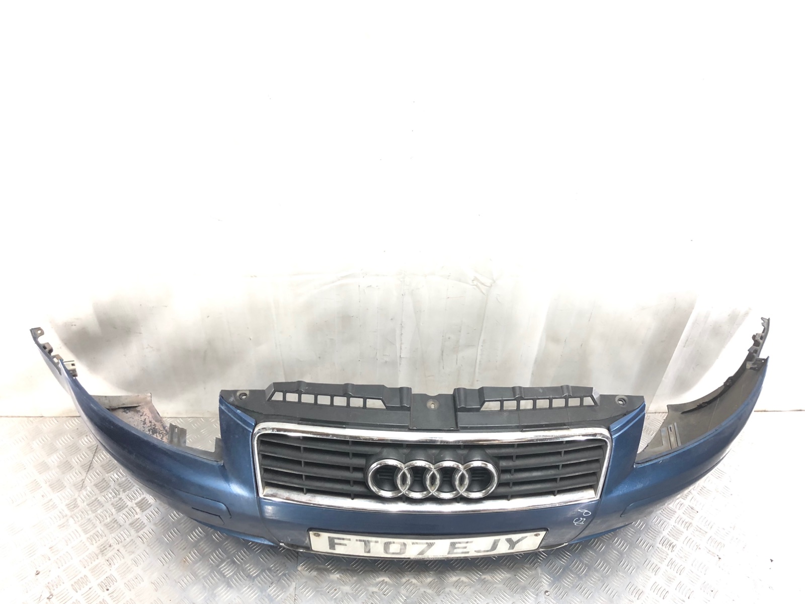 Бампер передний для Audi A3, 2007 г. 1.9 TDi дизель б/у — фото 4