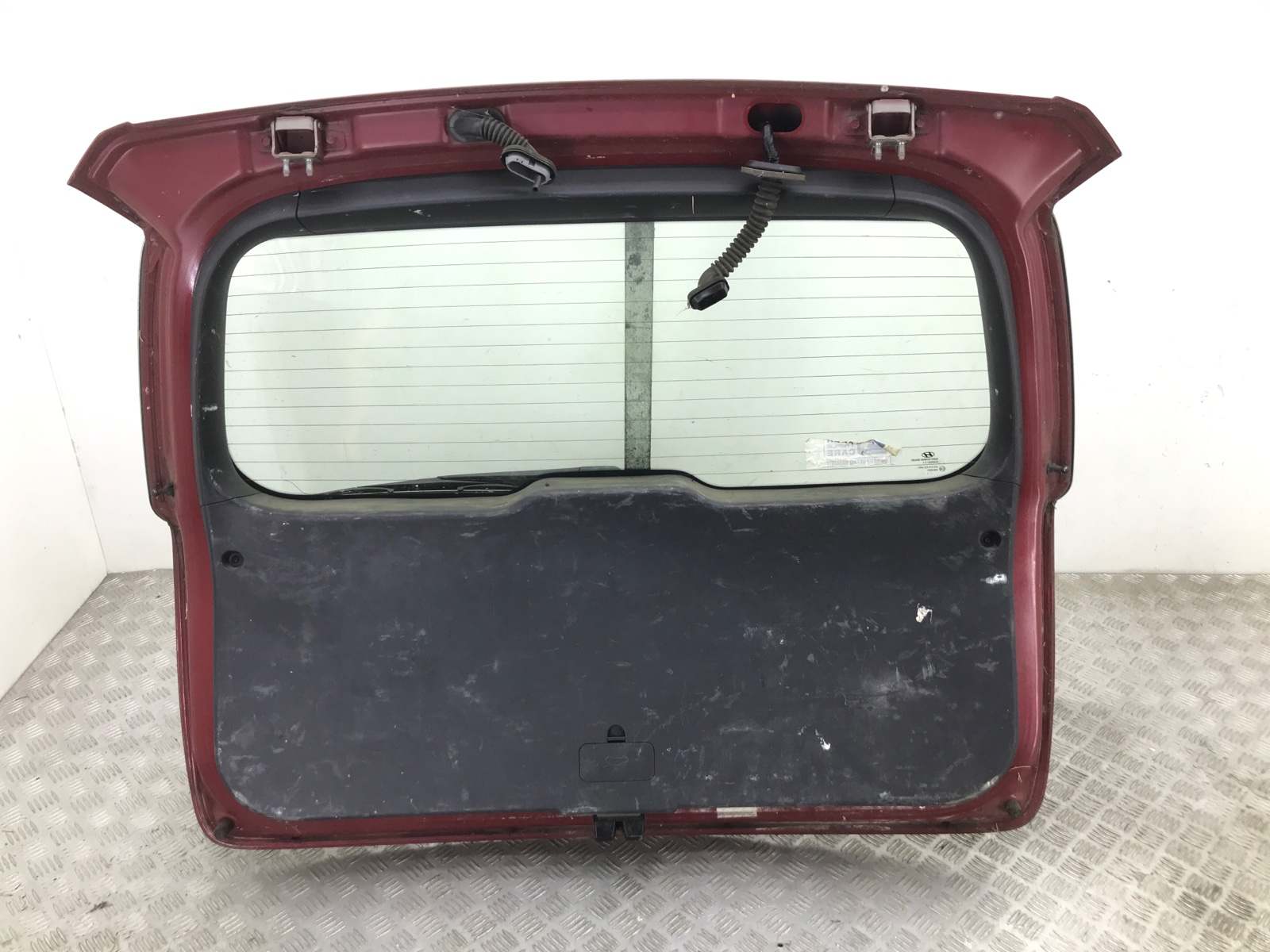 Крышка багажника для Hyundai i30, 2011 г. 1.6 CRDi дизель б/у — фото 3