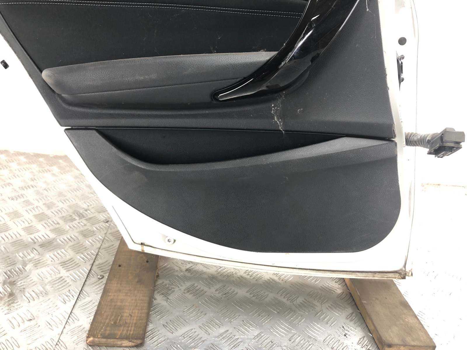 Дверь задняя левая для BMW 1 F20/F21, 2015 г. 2.0 TD дизель б/у — фото 3