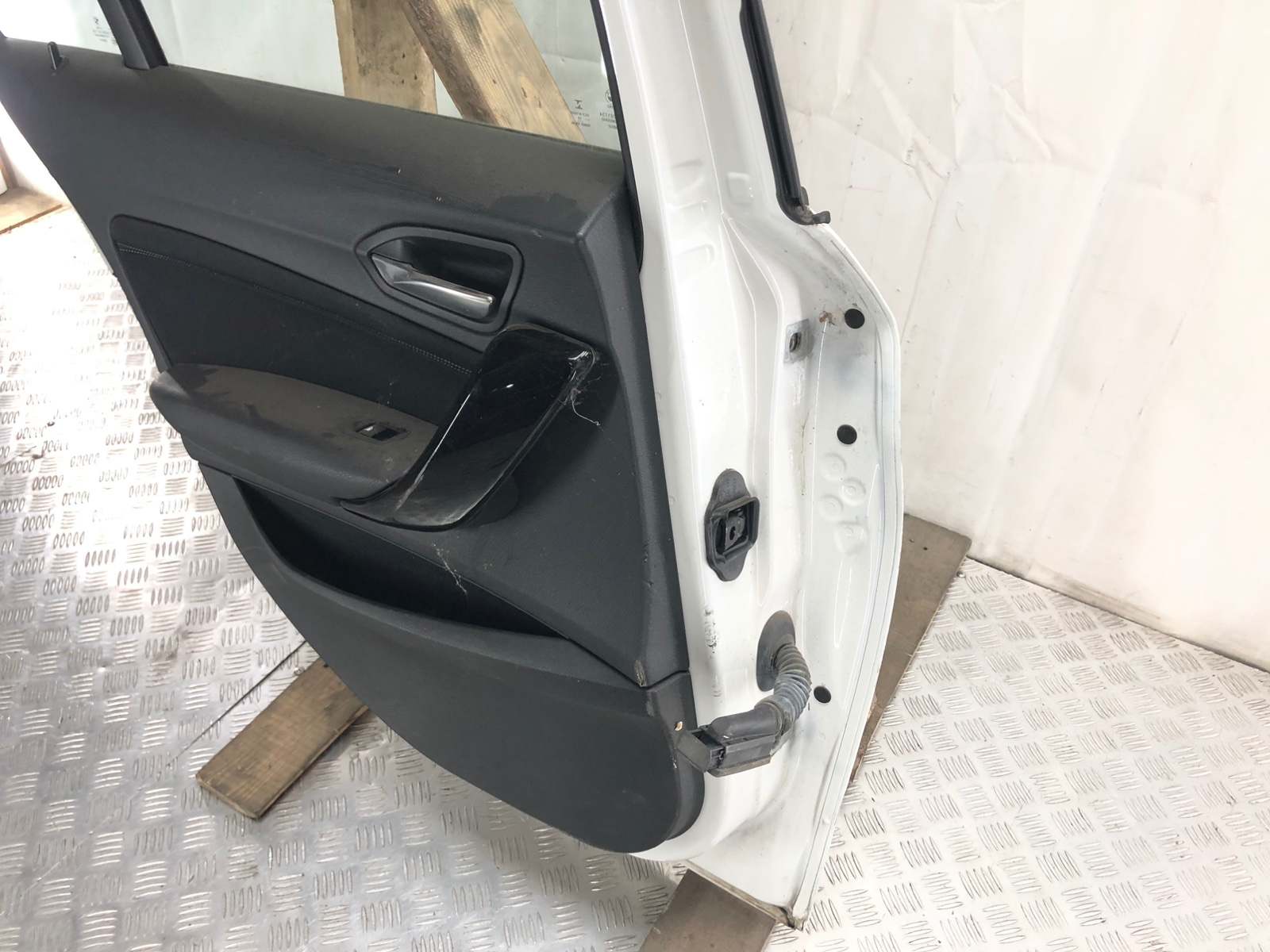 Дверь задняя левая для BMW 1 F20/F21, 2015 г. 2.0 TD дизель б/у — фото 5