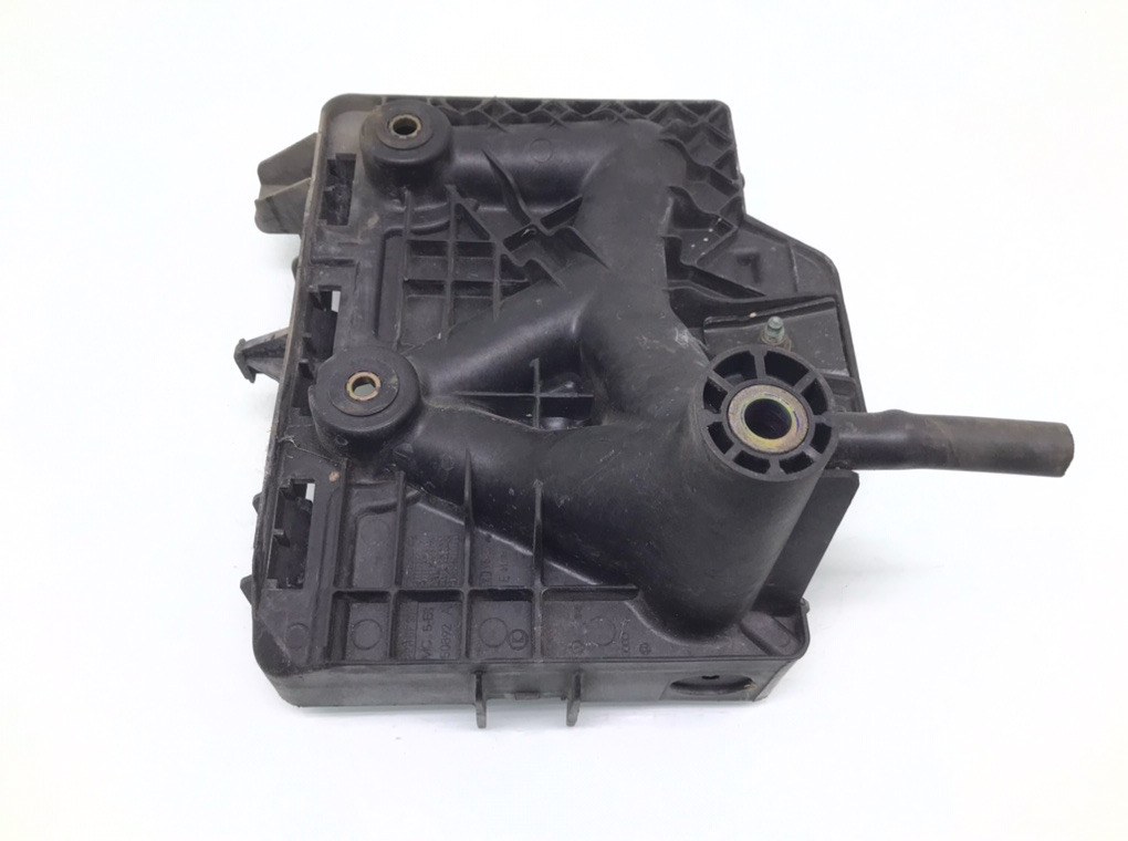Полка аккумулятора для Seat Ibiza, 2005 г. 1.2 i бензин б/у — фото 3